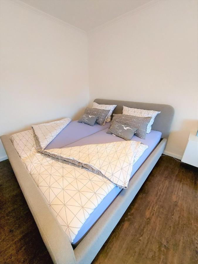 Ferienwohnung Seestern 12 Бремергафен Екстер'єр фото